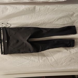 Lululemon Z4 Leggings Womens Size 2 Charcoal